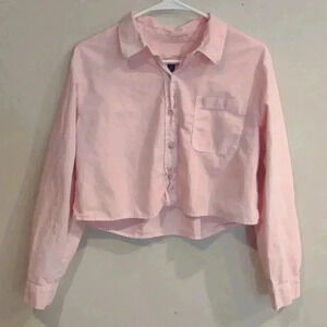 Women's Universal Thread pink crop‎ shirt